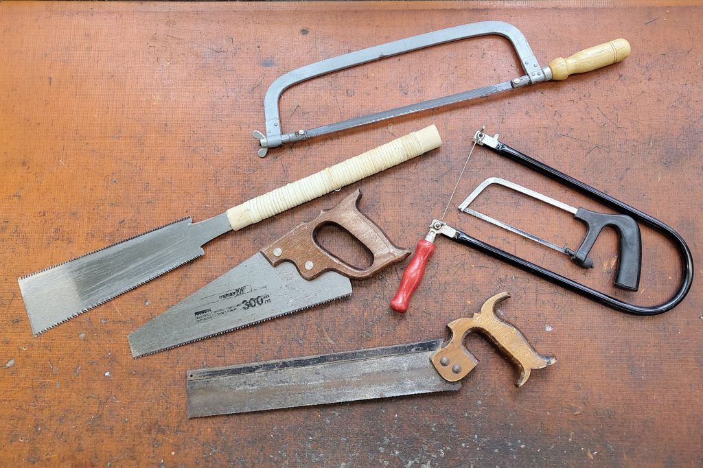 Das 1×1 der Handsäge für Frauen/FLINTA